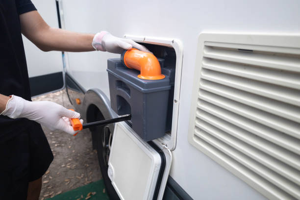Best Porta potty delivery and setup  in Clayton, IN